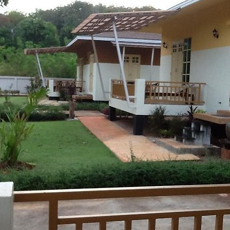 N.T. Home Ban Thung  Exterior photo