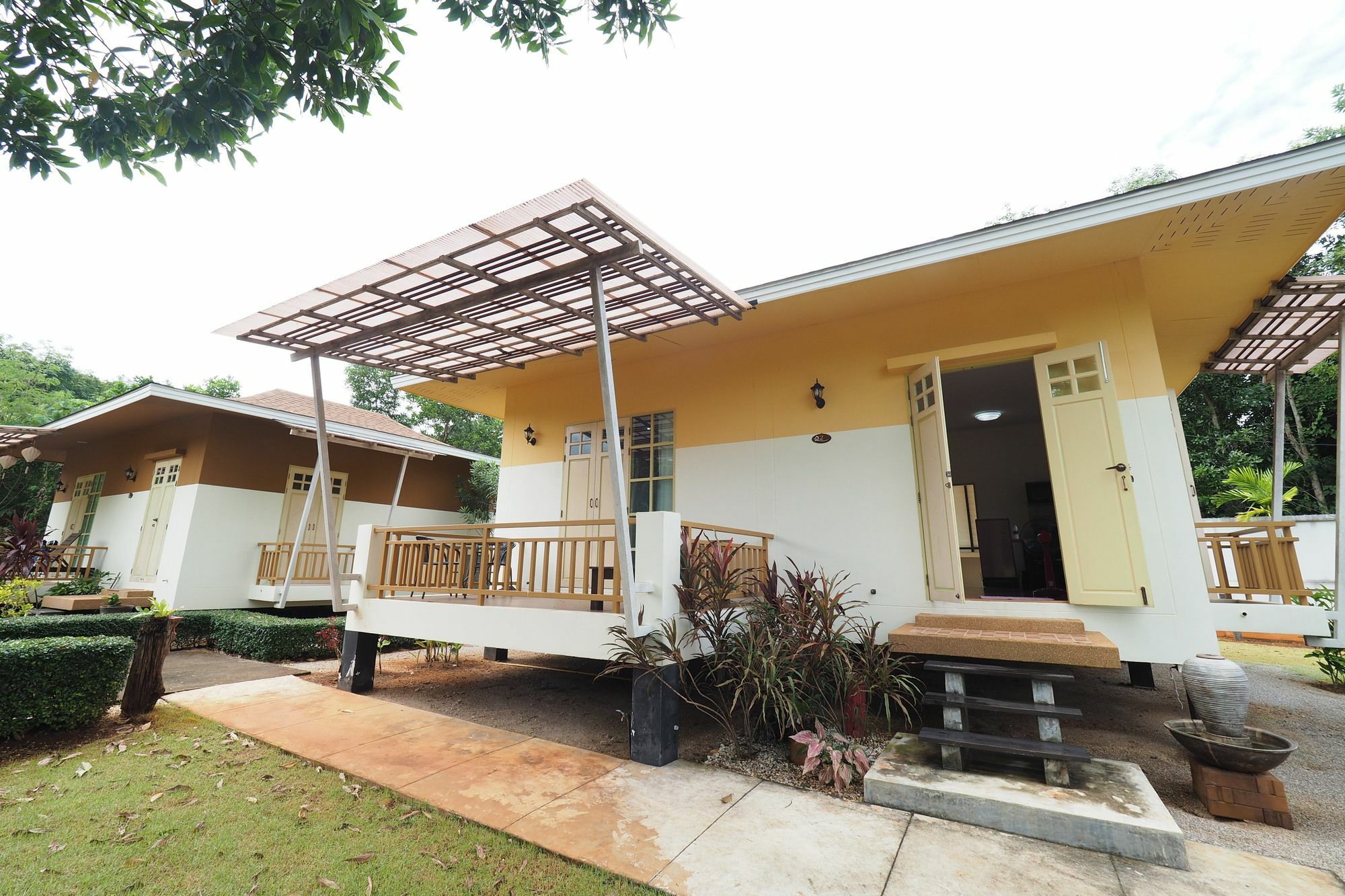 N.T. Home Ban Thung  Exterior photo